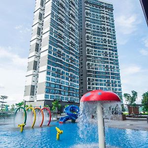 Molek Regency Taman Molek
